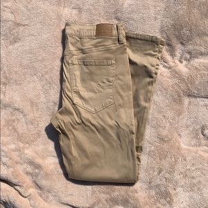 AMerican eagle skinny khaki jeans
